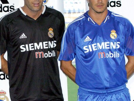 Rare Real Madrid 04-05 original Galacticos blue football kit Zidane   Ronaldo   Beckham Madrid shirt Online Sale